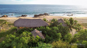 UtopiAmar Beach House & Suites